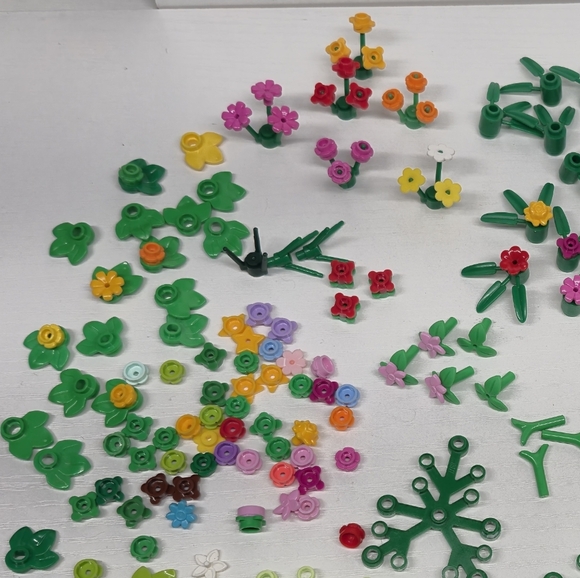 Lego Flower, Stems & Plant parts (150pcs) Mixed Lot - Picture 3 of 8